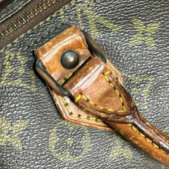 Louis Vuitton Speedy 30 Vintage Monogram Authentic with COA - Picture 12 of 16
